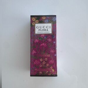 Intense Gucci Flora Gorgeous Gardenia